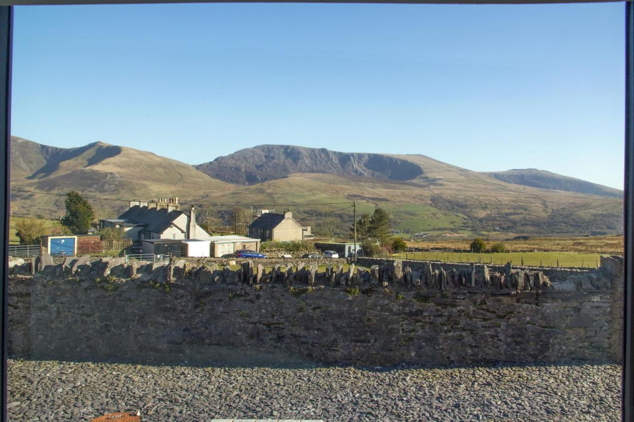 Canolfan Y Fron Nantlle 外观 照片