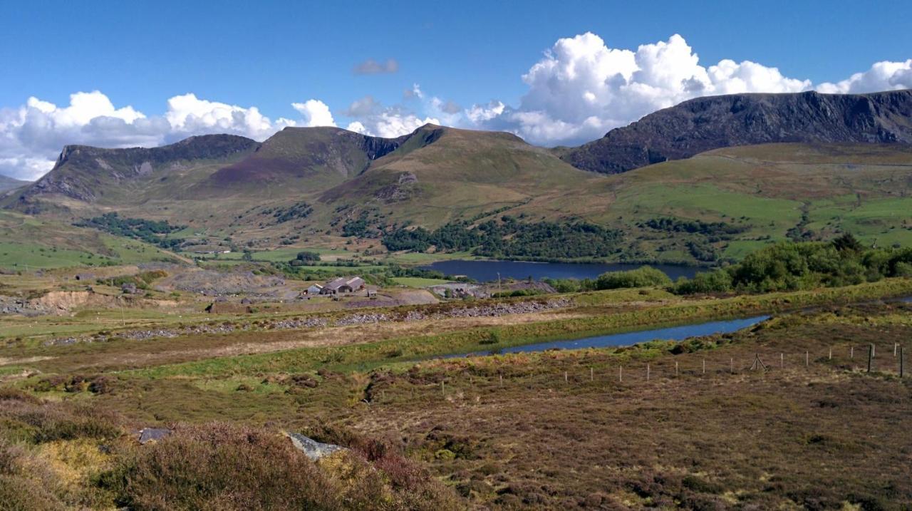 Canolfan Y Fron Nantlle 外观 照片